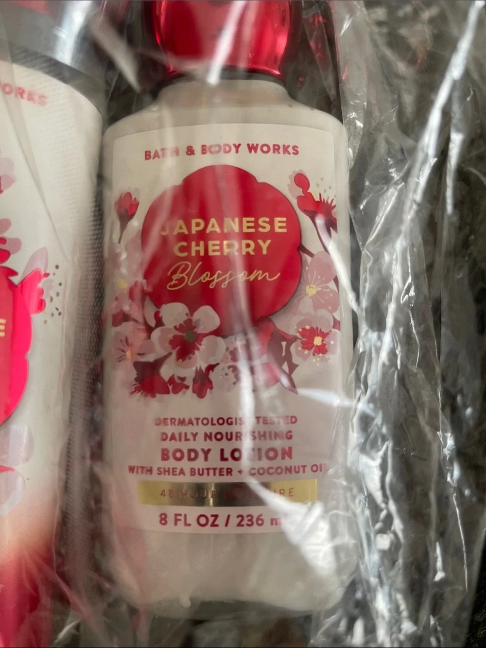 Bath & Body Works Japanese Cherry Blossom Lotion & Fragrance Mist - Pink, White